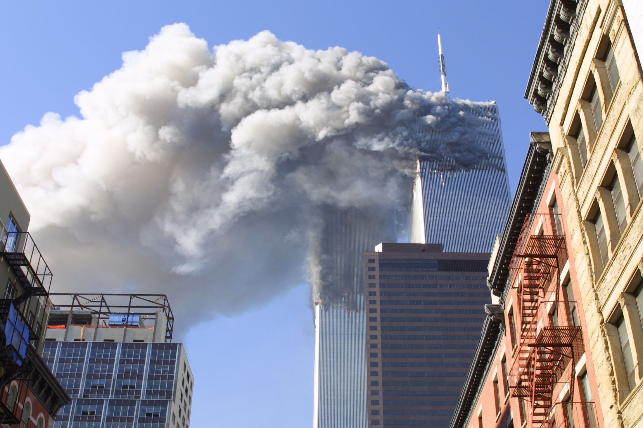 2001 год 11 сентября башни. Башни-Близнецы 11 сентября 2001. 2 Башни Близнецы 11 сентября.