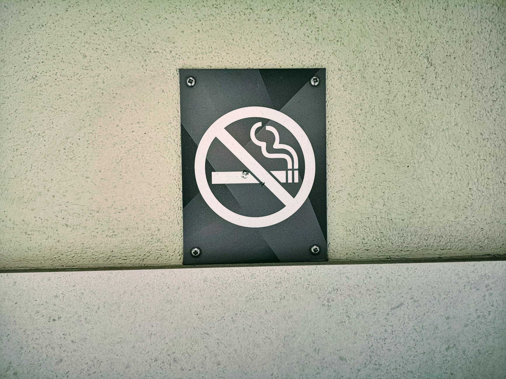 no smokinh signage