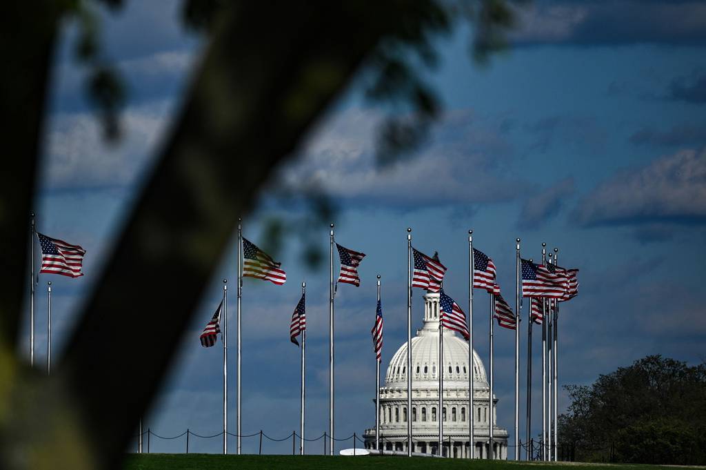 Сша была принята. США Армения. Улица Арцах в США. 2021 Storming of the United States Capitol. President of the United States of America March 2021.